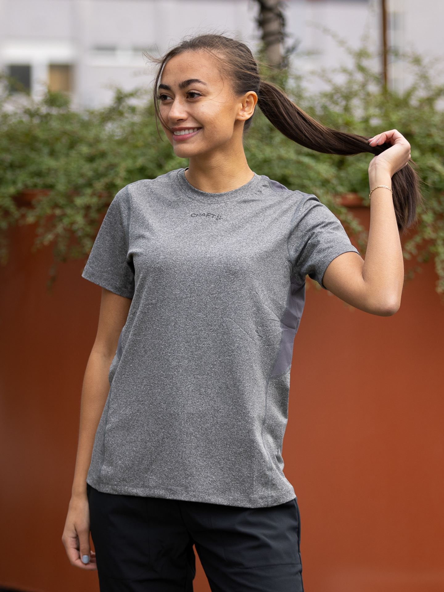 Craft Adv Essence Short Sleeve Tee Dark Grey Melange