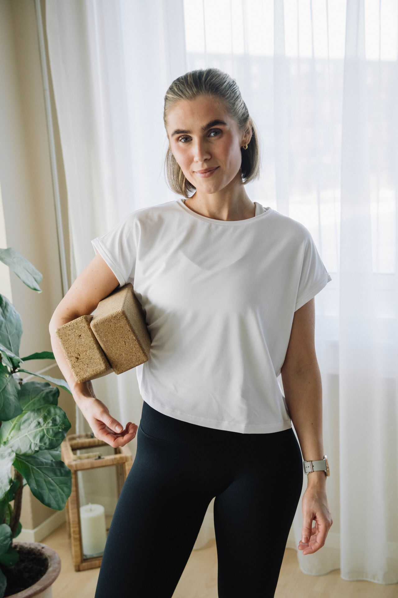 Aim'n Soft Basic Roll Sleeve Top White