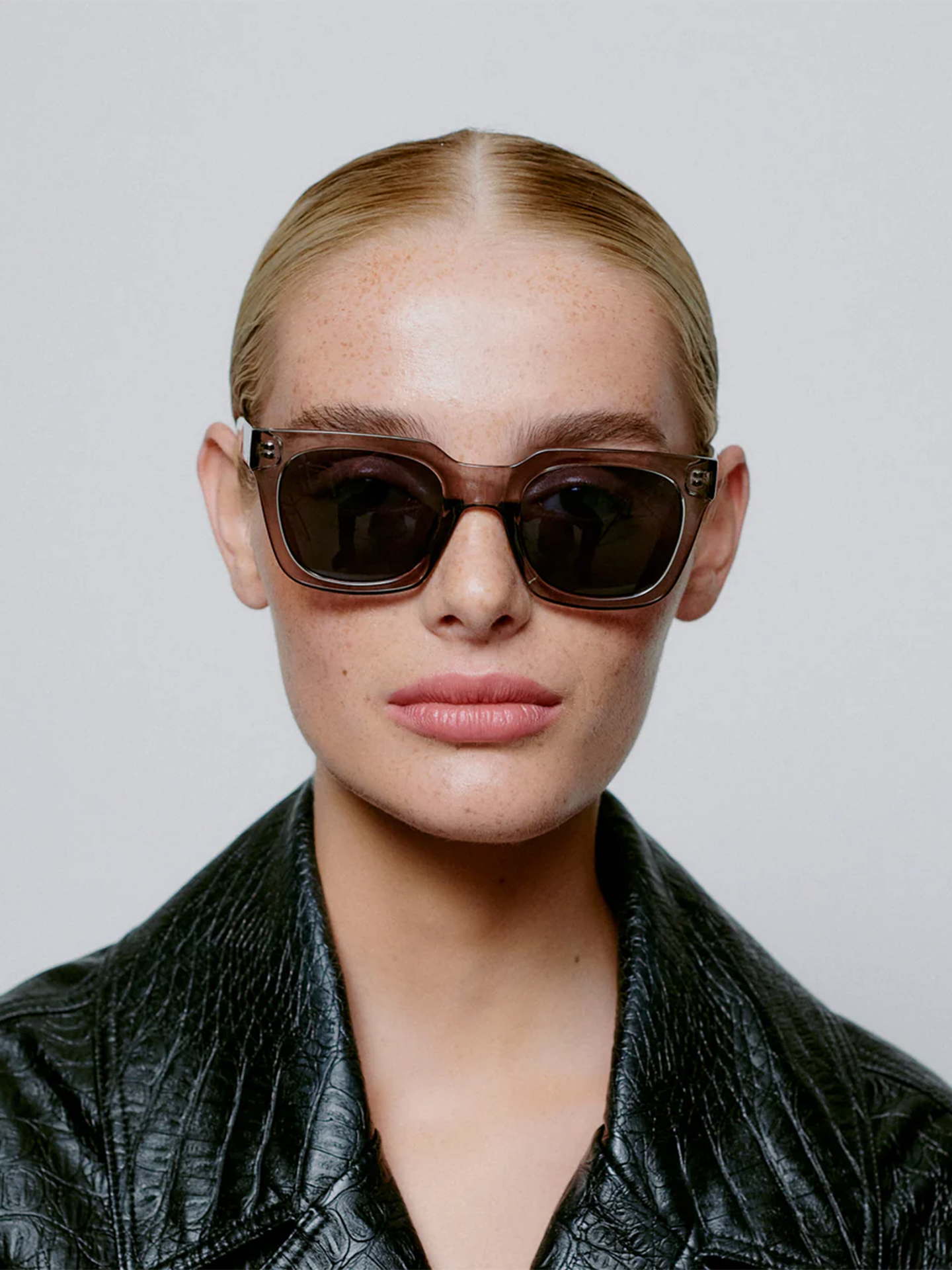 A. KJÆRBEDE Nancy Grey Transparent