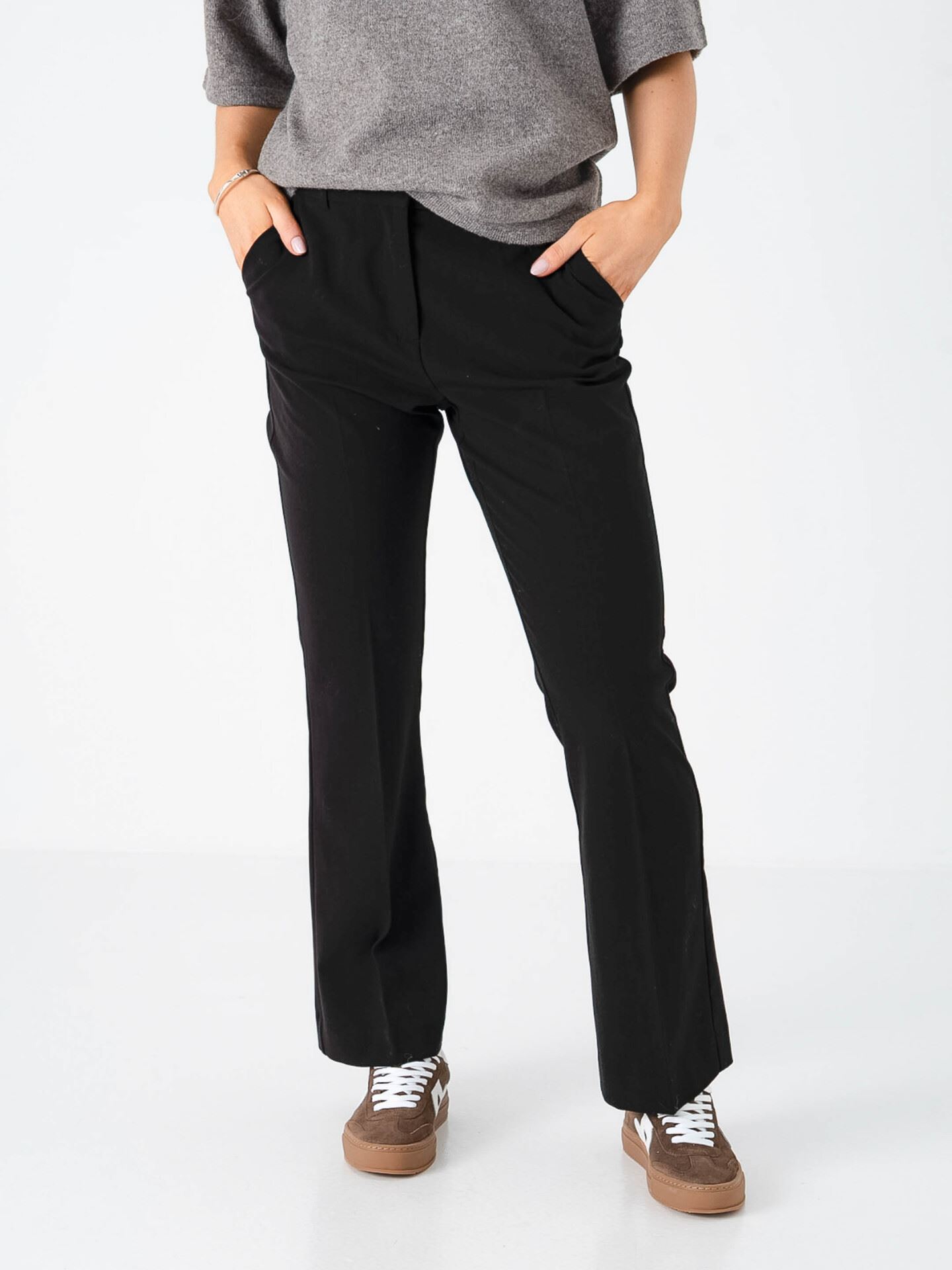 B.YOUNG Danta Flare 4 Black