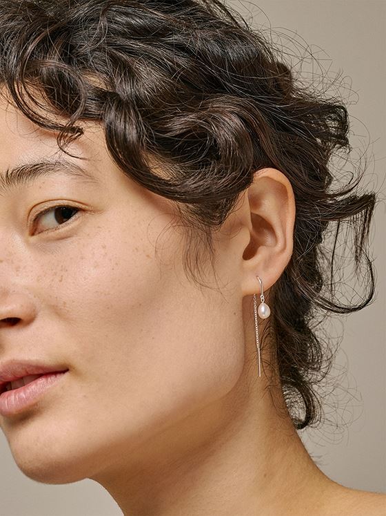 ENAMEL Copenhagen Eleanor Pearl Earring Hvit