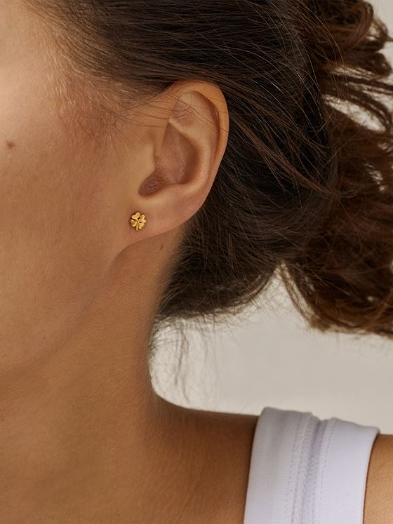 ENAMEL Copenhagen Organic Clover Mini Studs Gull
