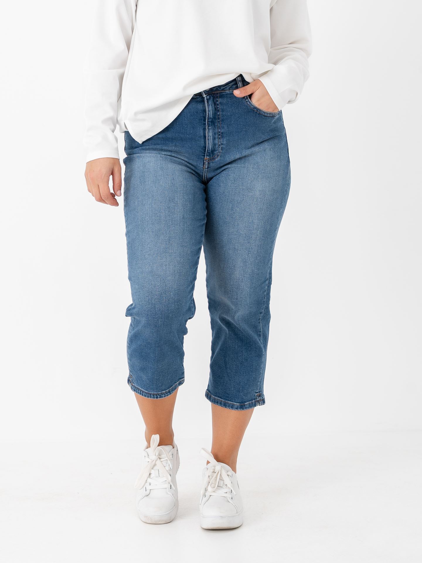 Ichi Twiggy Short Washed Medium Blue