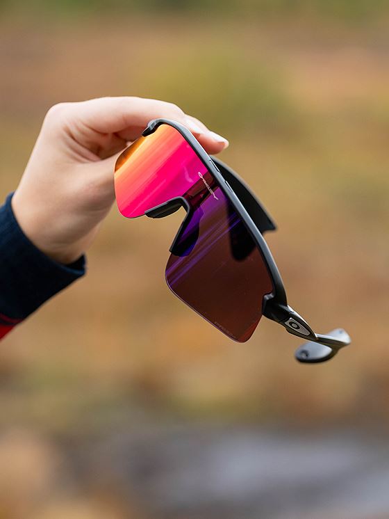 Oakley Stunt Devil Frame: Matte Black / Lenses: Prizm Road