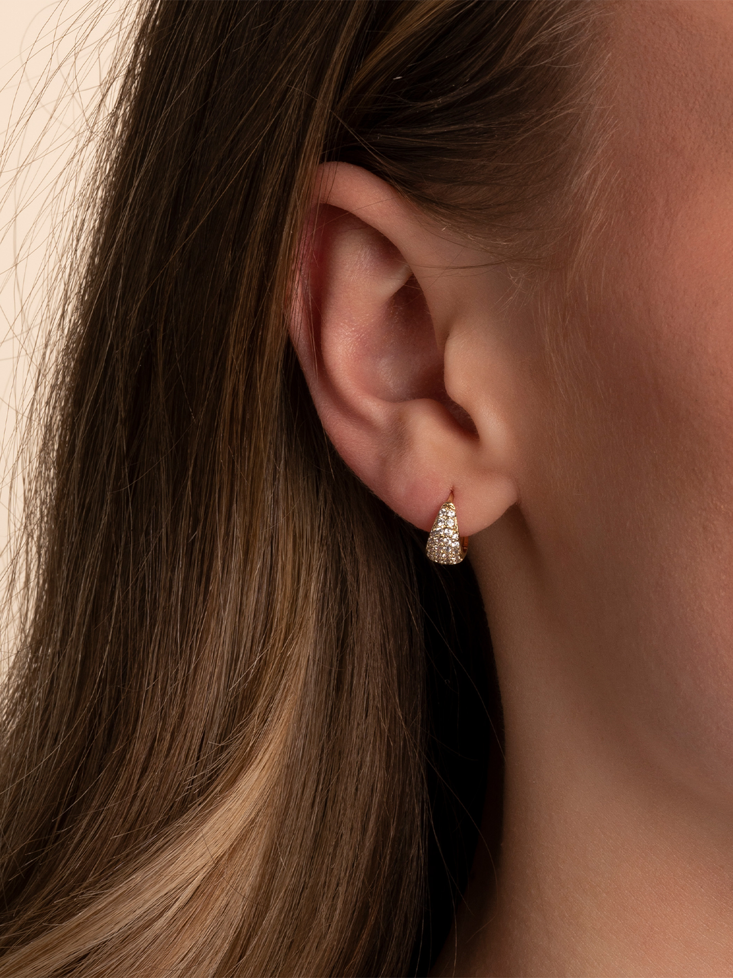 Snö Of Sweden Essential Honey Crystal Small Oval Ear Gull