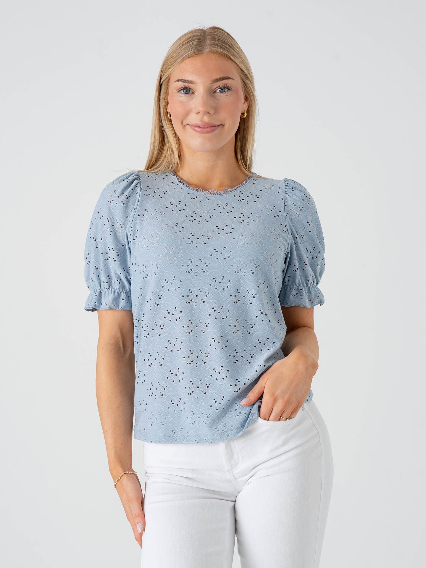 Only New Smilla Life Short Sleeve Puff Top Soft Chambray