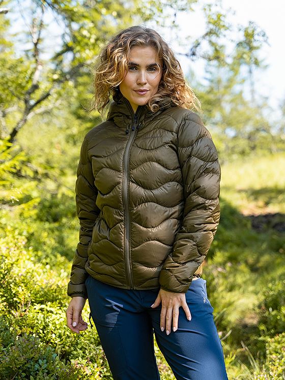 Peak Performance Helium Down Hood Jacket Women Meadow Moss / Sierra Sand