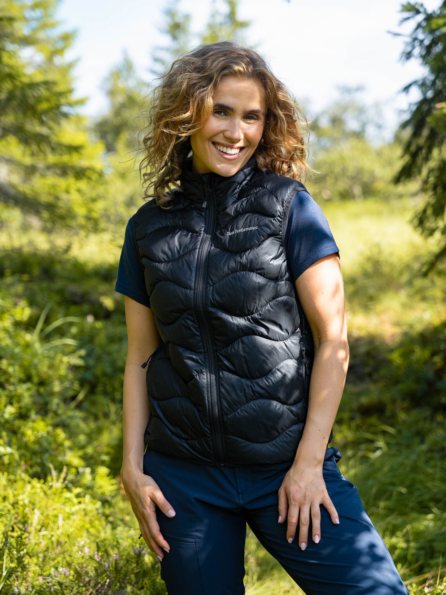 Peak Performance Helium Down Vest Women BLACK