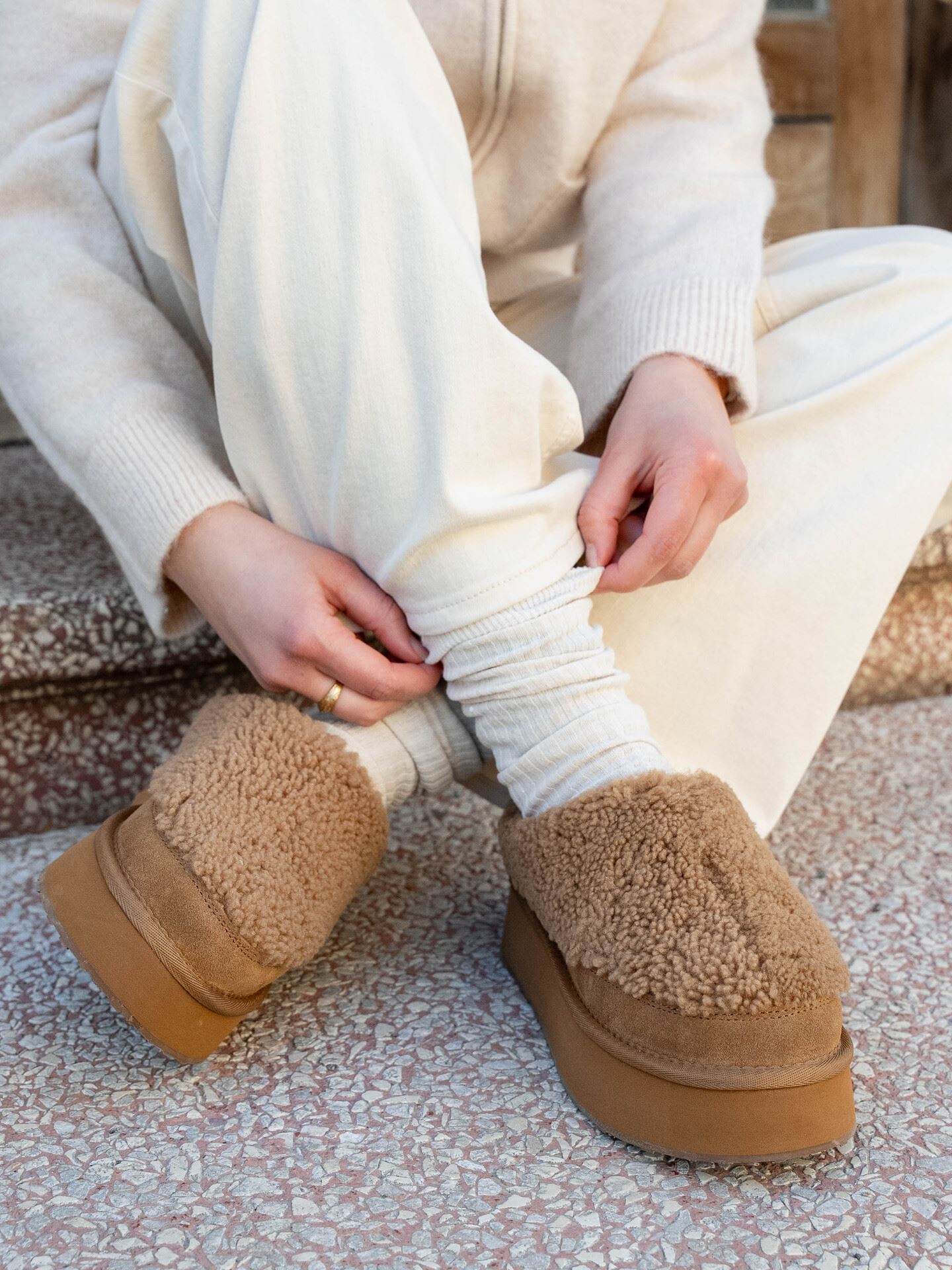 Roberto Rosso Cabot Curly Wool Cognac