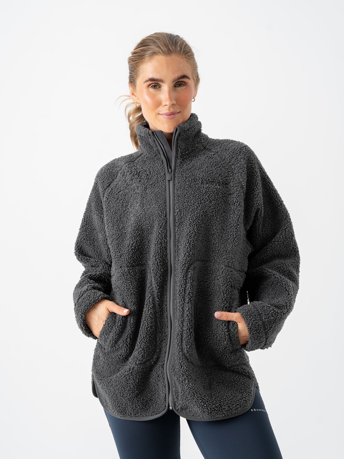 Röhnisch Cloud Pile Jacket Phantom