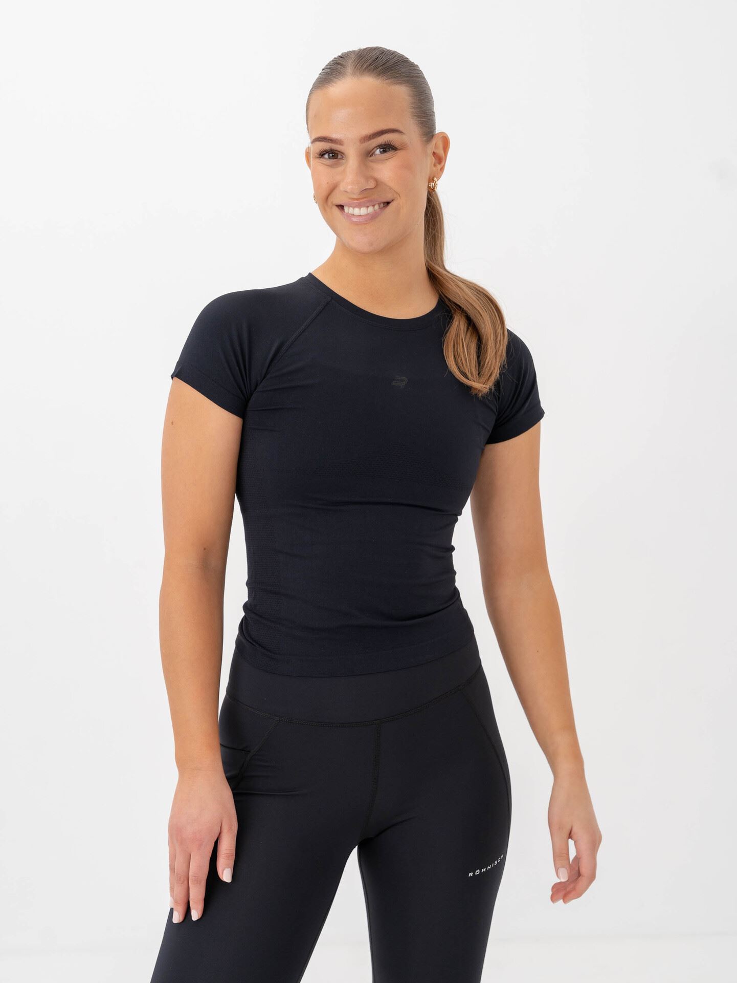 Röhnisch Seamless Flex Tee Svart