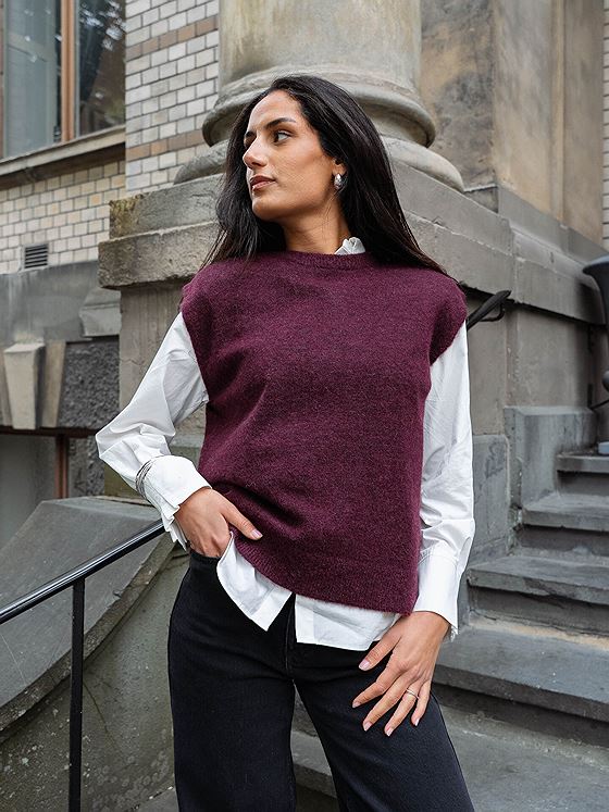 Selected Femme Lulu Short Sleeve Knit Vest Fig BLACK CORE