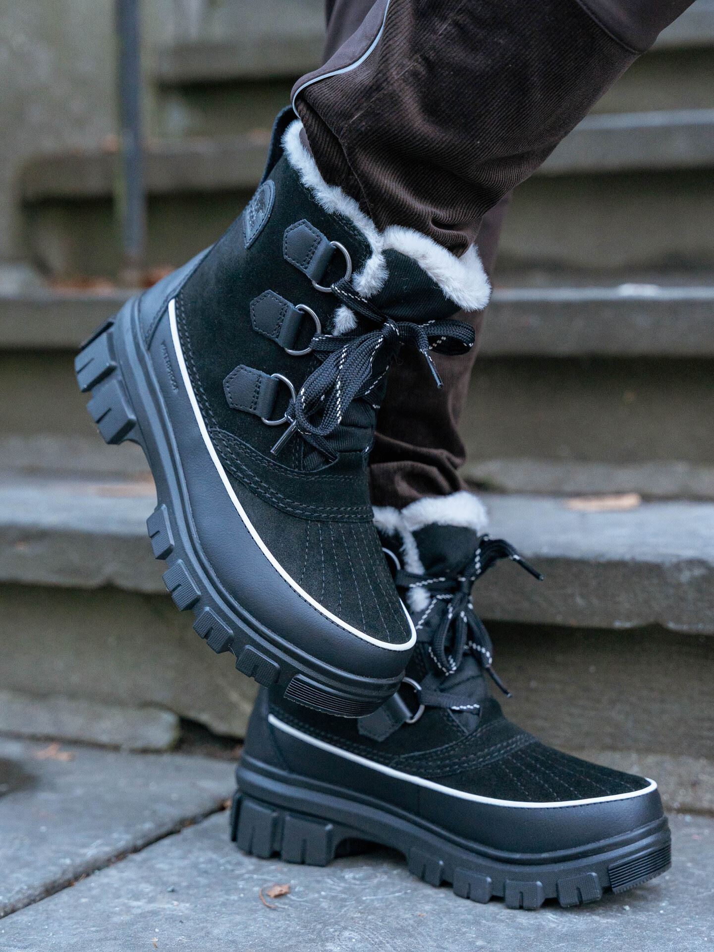 Sorel Torino™ V Waterproof Snow Boots Black / Fawn