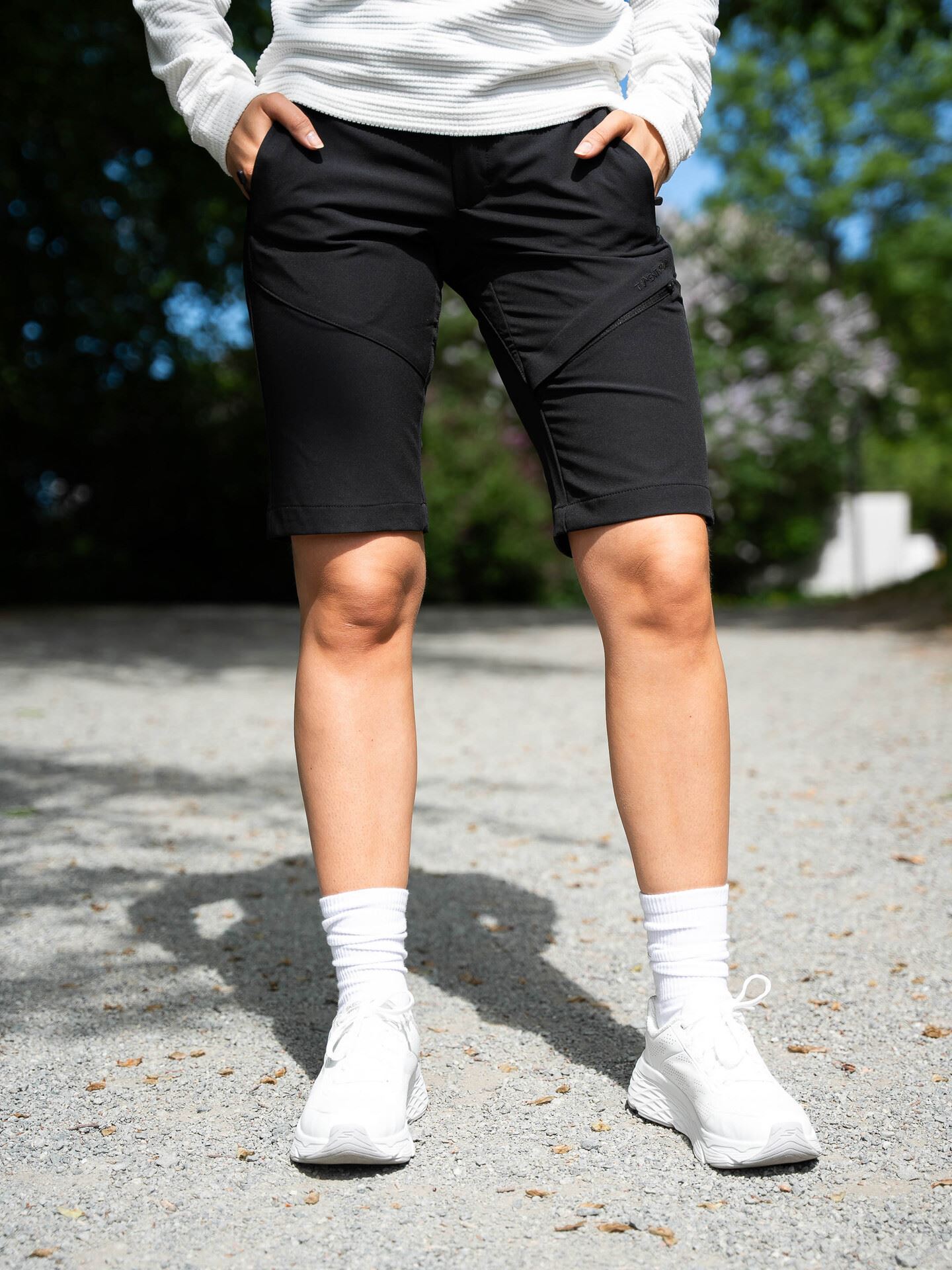 Twentyfour Flåm 2.0 Light Softshell Lang Shorts Sort