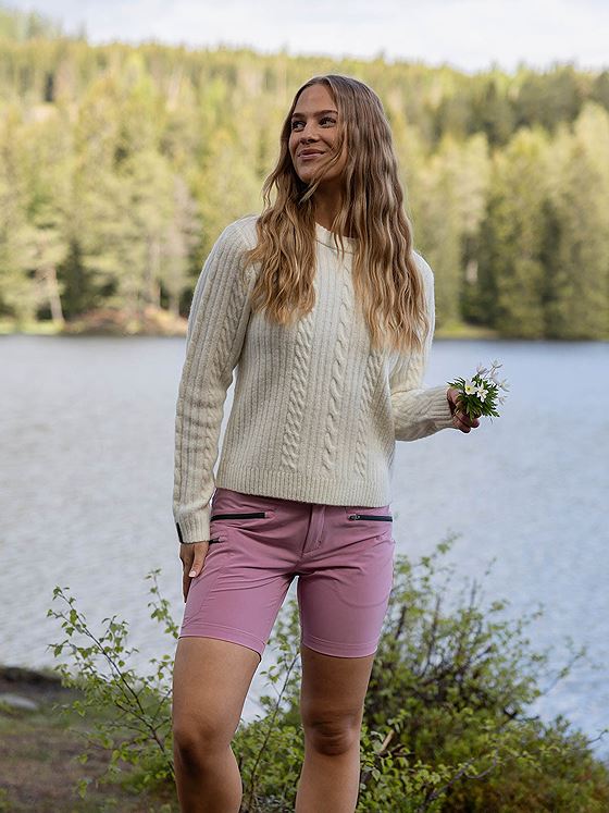 Twentyfour Finse Cable Genser Krem