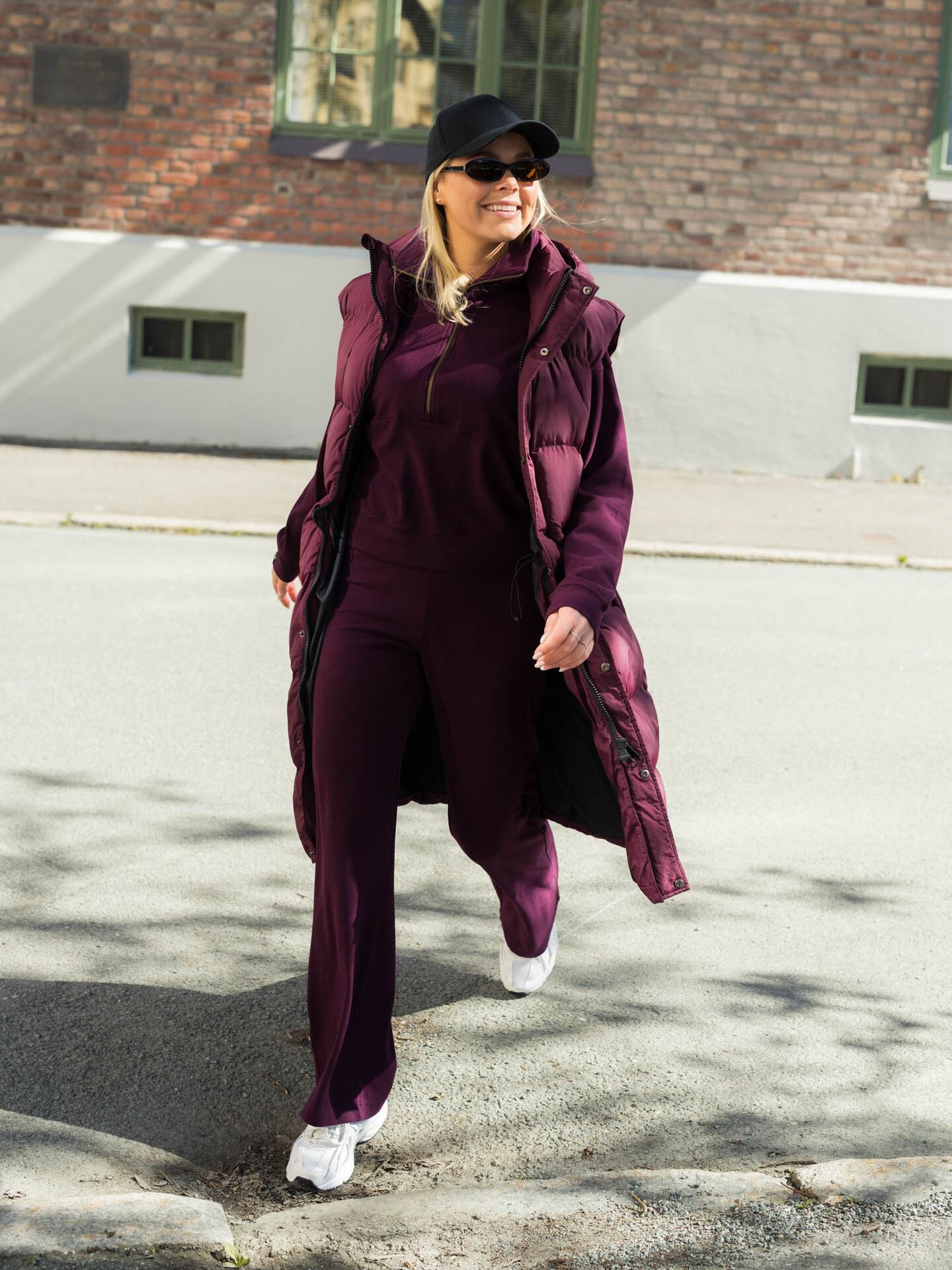 Twentyfour Mode Eva Puffy Vest Mørk Burgunder