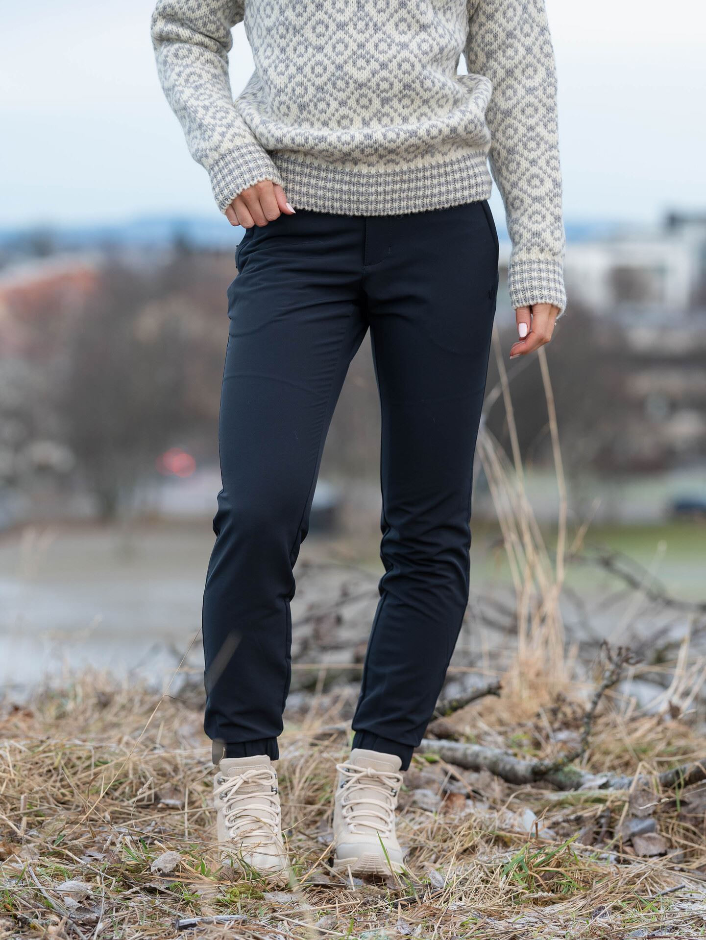 Twentyfour Mode Warm Light Softshell bukse Sort