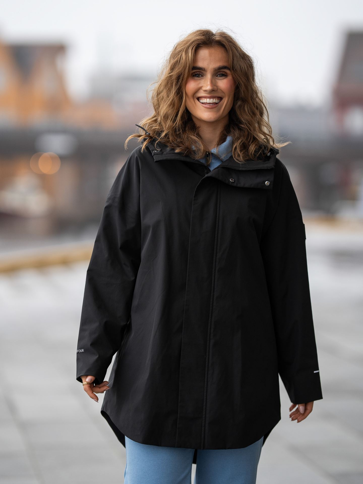 Twentyfour Mode Cape Sort