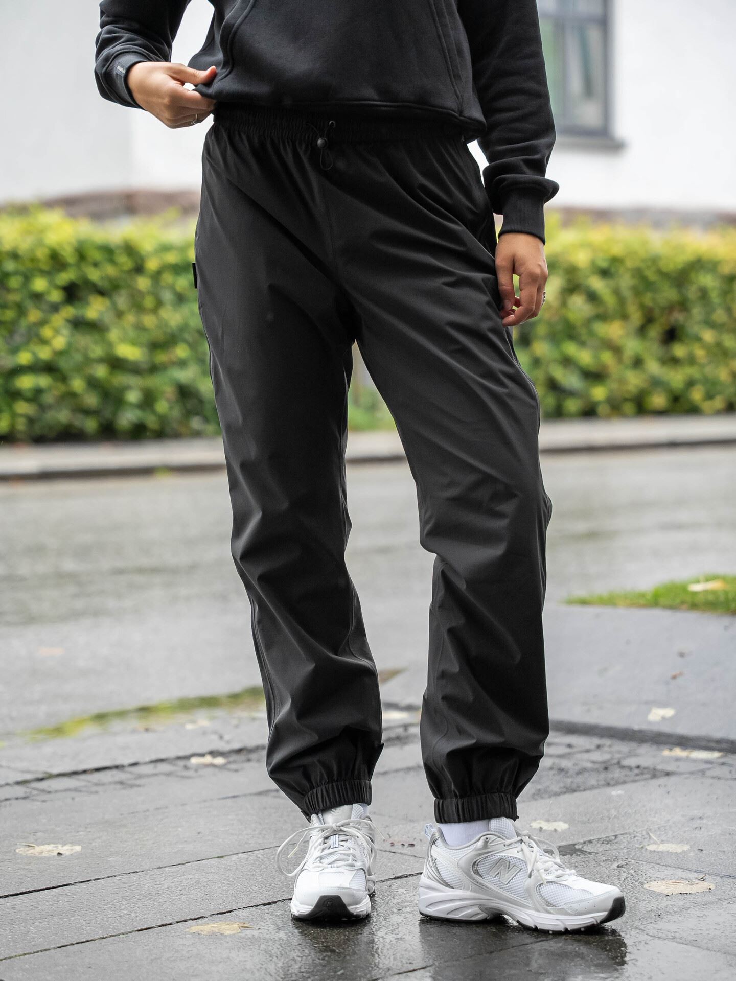 Twentyfour Mode Loosefit Skallbukse Sort