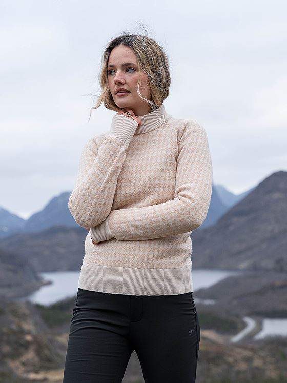 Twentyfour Aurora Ullgenser Sand