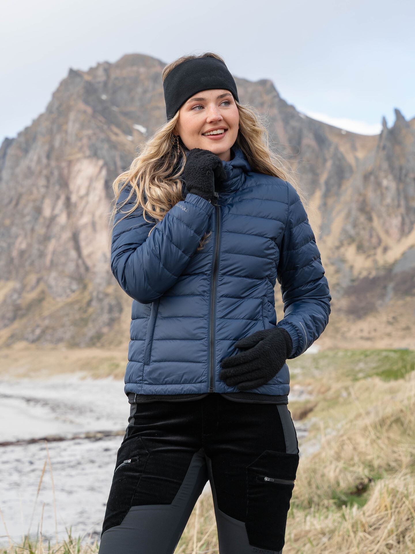 Twentyfour Aurora Pilehanske Sort