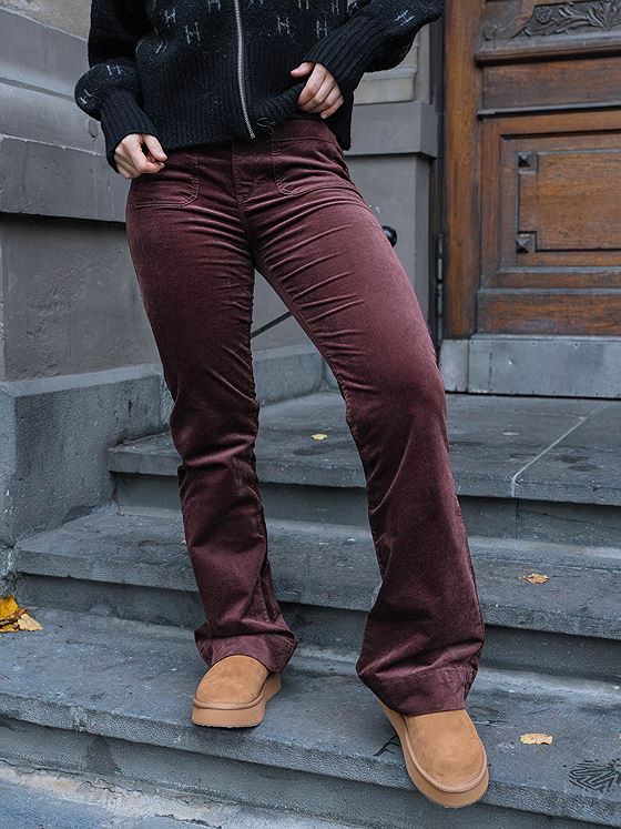 Wrangler Flare Velour Mahogany