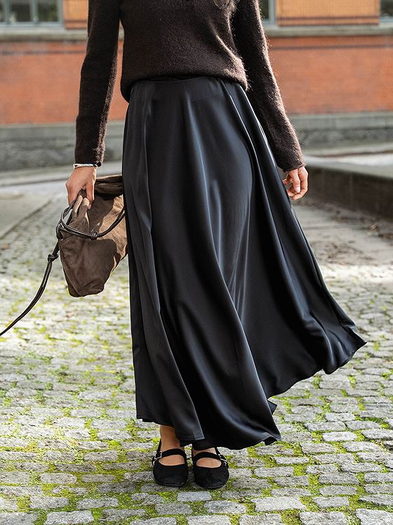 Y.A.S Spella High Waist Volume Skirt Black