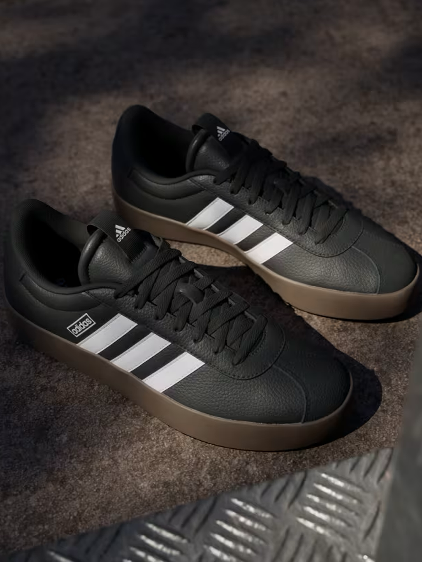adidas VL Court 3.0 Core Black / Cloud White / Gum