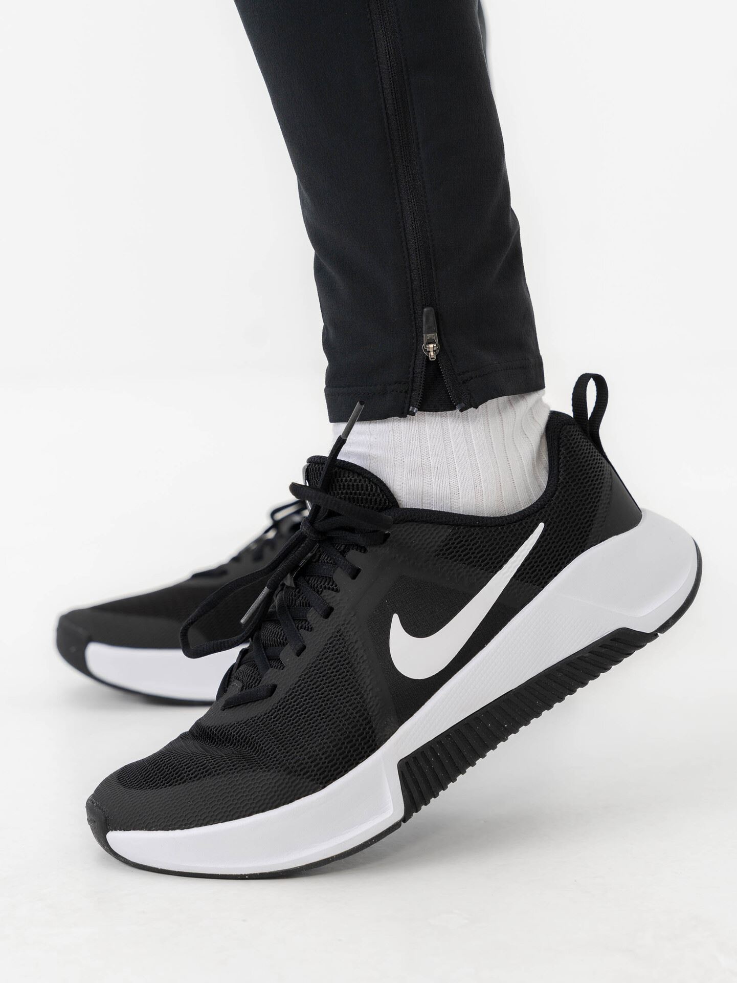Nike MC Trainer 3 Black / White