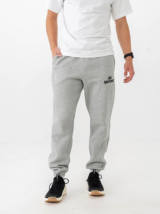 Nike Sportswear Club Cuff Fleece Pant GFX Grey Heather / Smoke Grey / Black