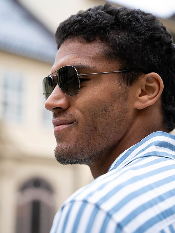 Ray-Ban Aviator Large Metal Frame: Silver / Lense: Grey