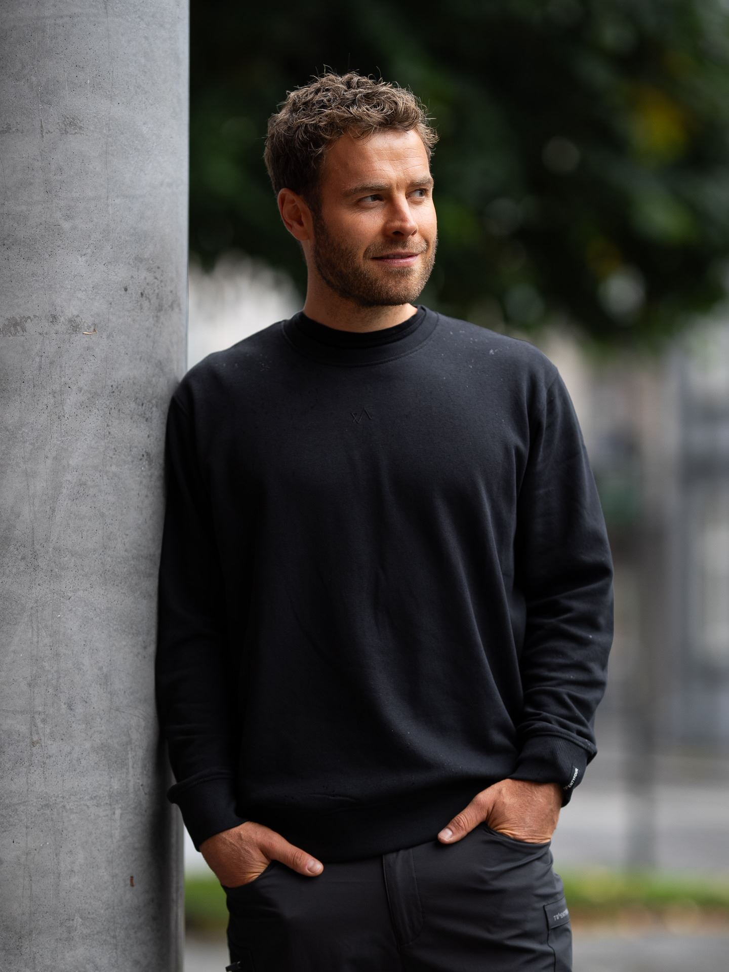 Twentyfour & Sweater Sort