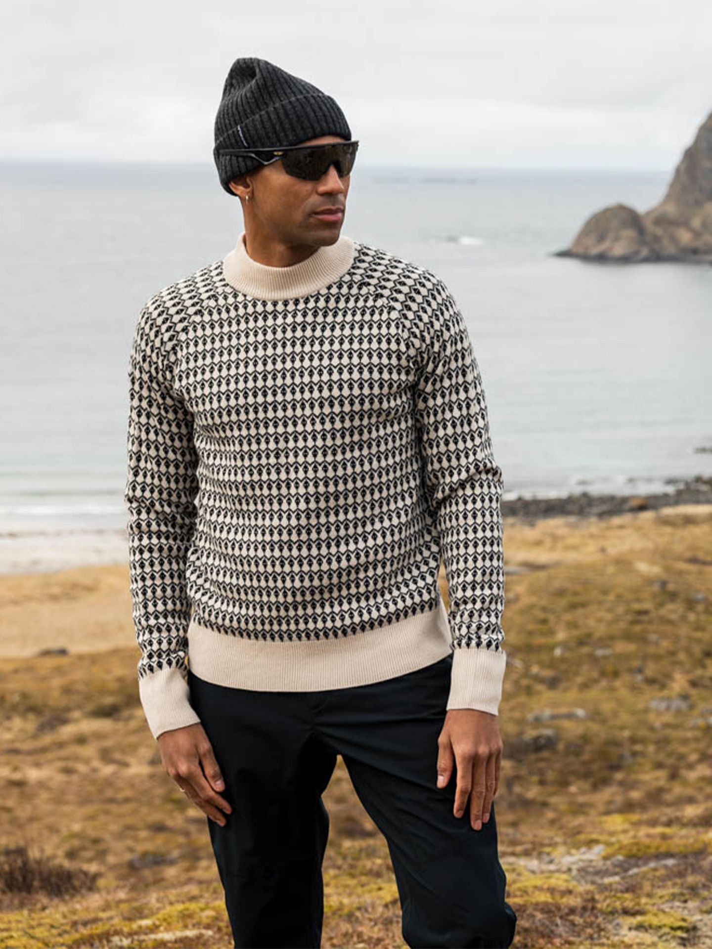 Twentyfour Aurora Ullgenser Gråhvit