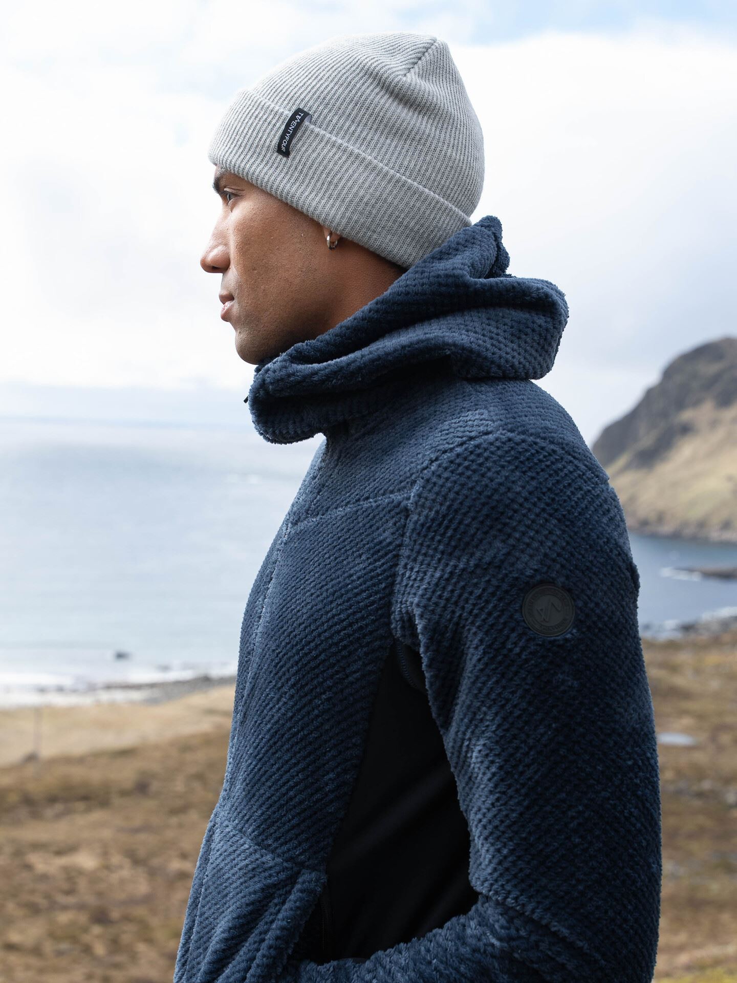 Twentyfour Aurora Varm Lue Lys Grå