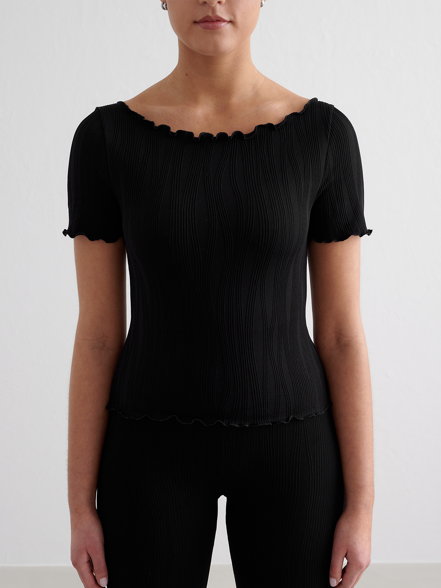 Aim'n Tulip Short Sleeve Top Black