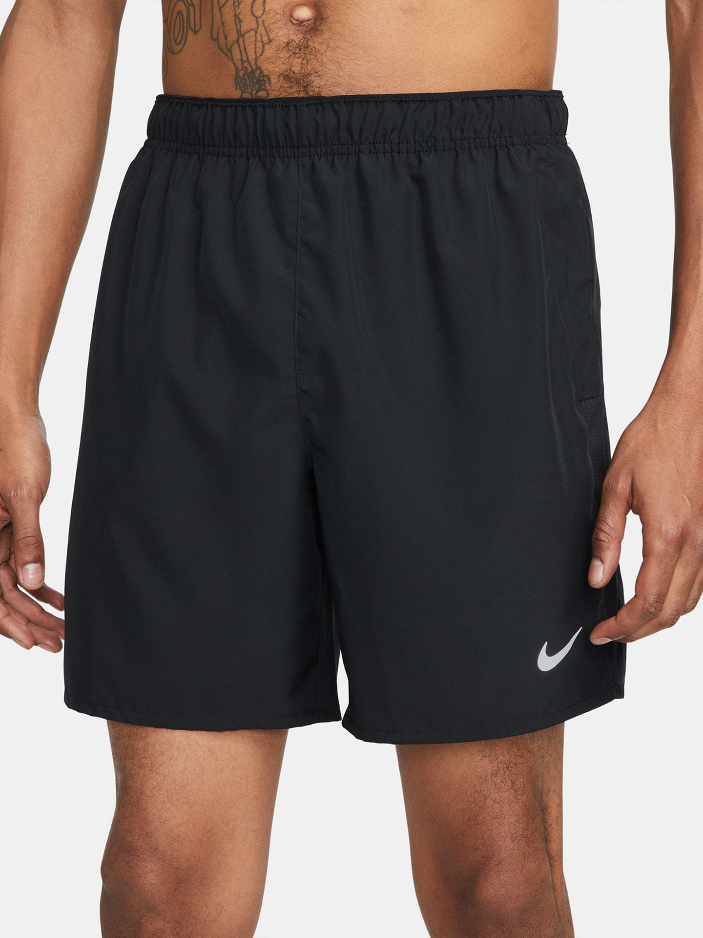 Nike Dri-Fit Challenger 7" Unlined Shorts Black / Reflective Silver