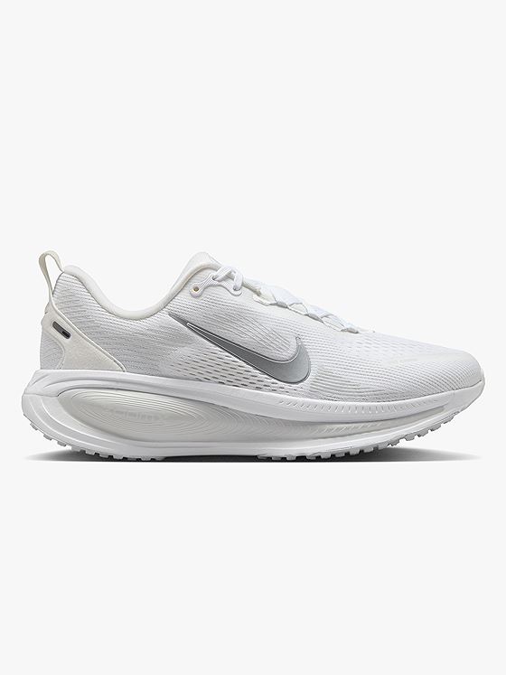Nike Vomero 18 White / Metallic Silver / Photon Dust