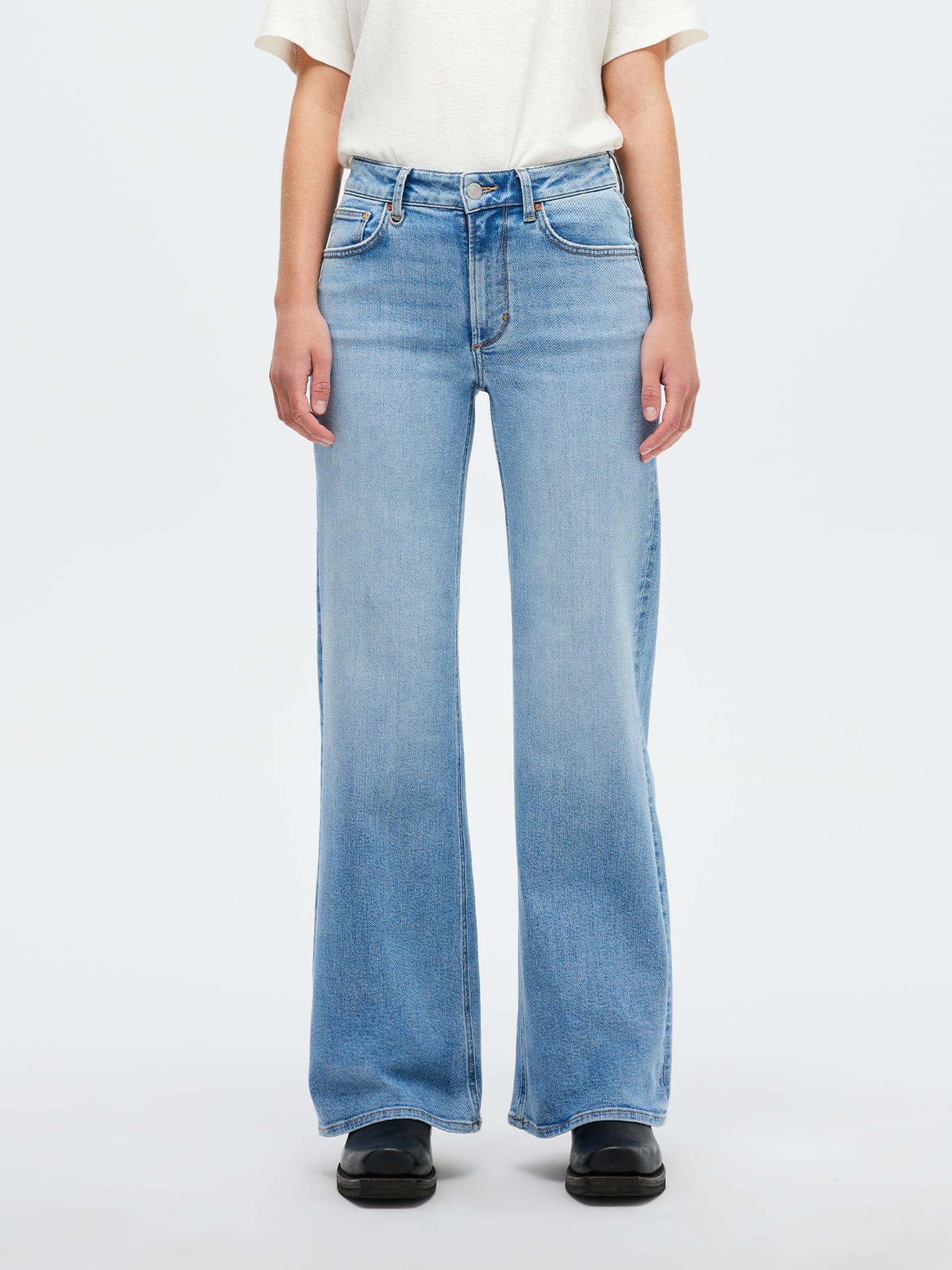 Neuw Eva Wide Mirange