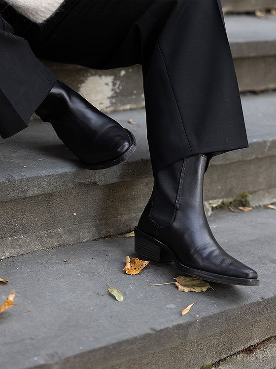 Roberto Rosso Mira Leather Boot black